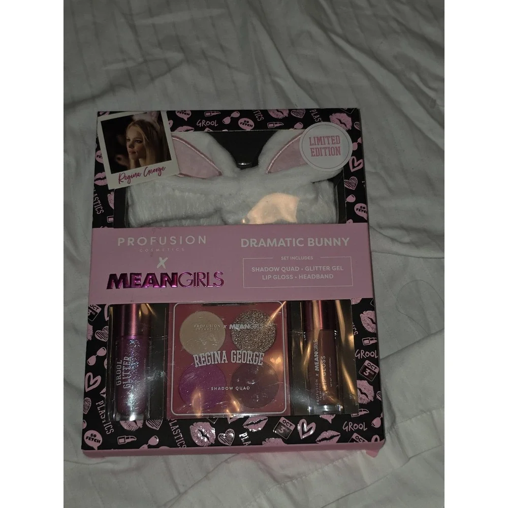 Mean‎ Girls Make-up Kit. Regina George Limited Edition.
